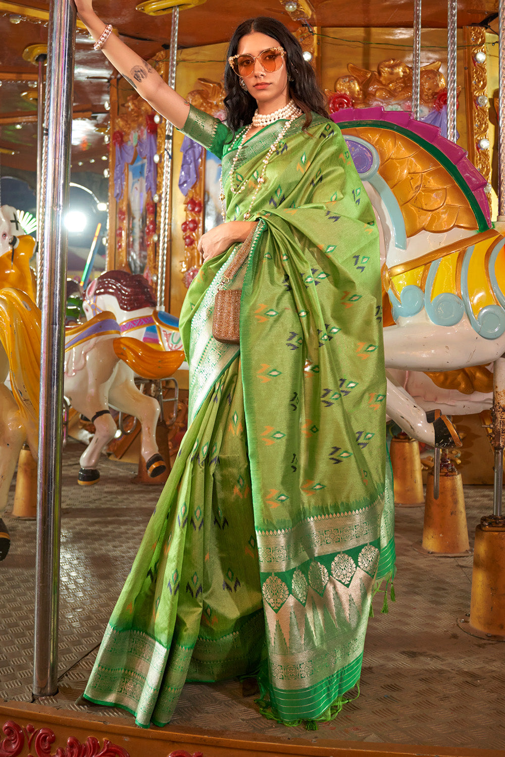 Green Banarasi Silk Saree With Blouse Piece