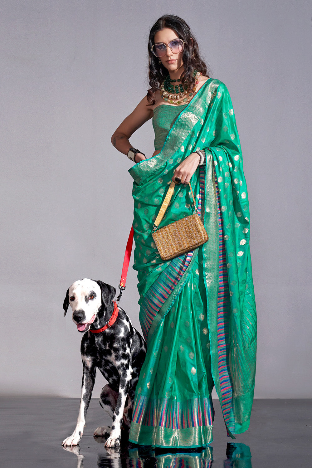 Green Banarasi Silk Saree With Blouse Piece