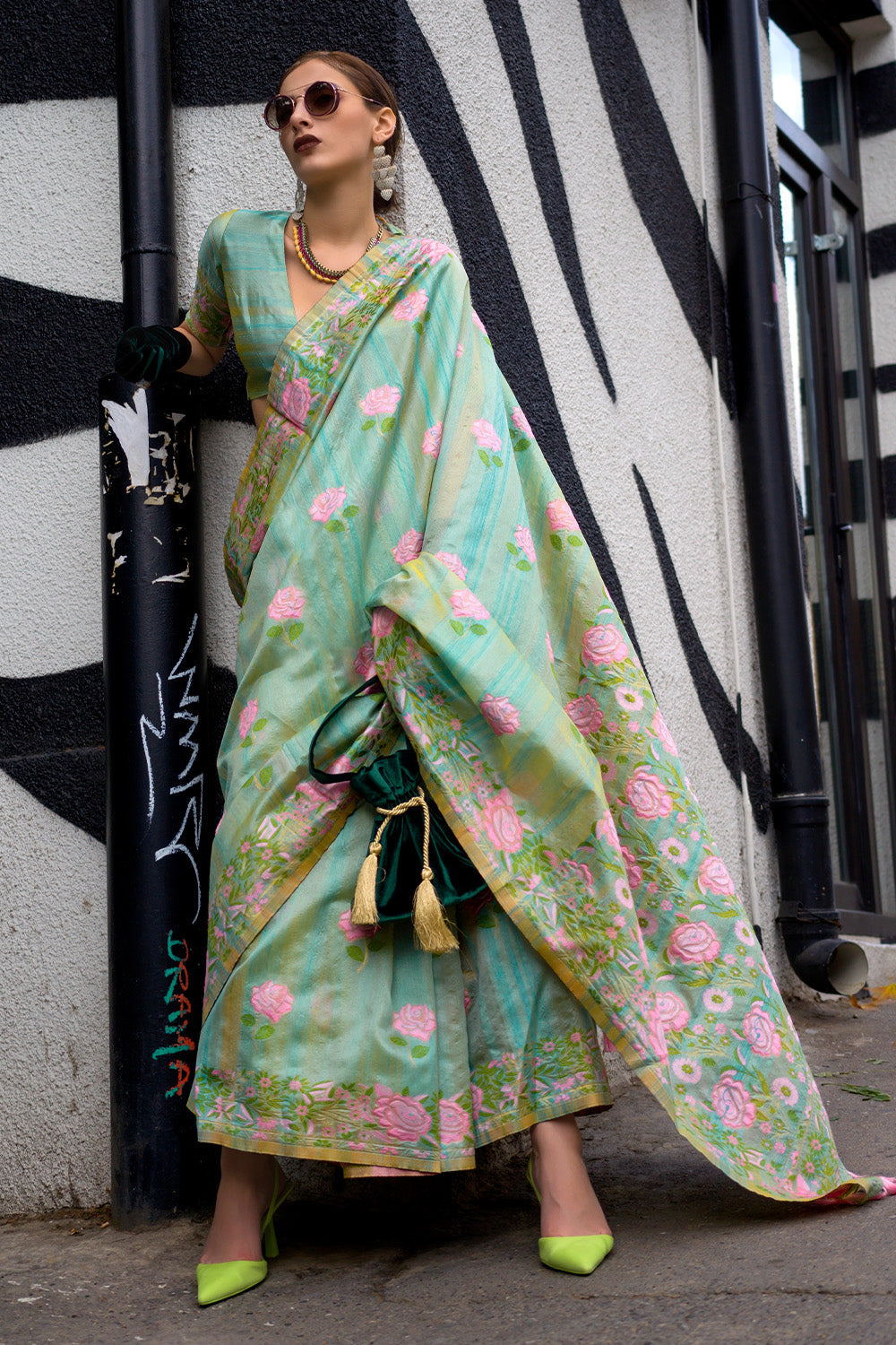 Green Banarasi Silk Saree With Blouse Piece