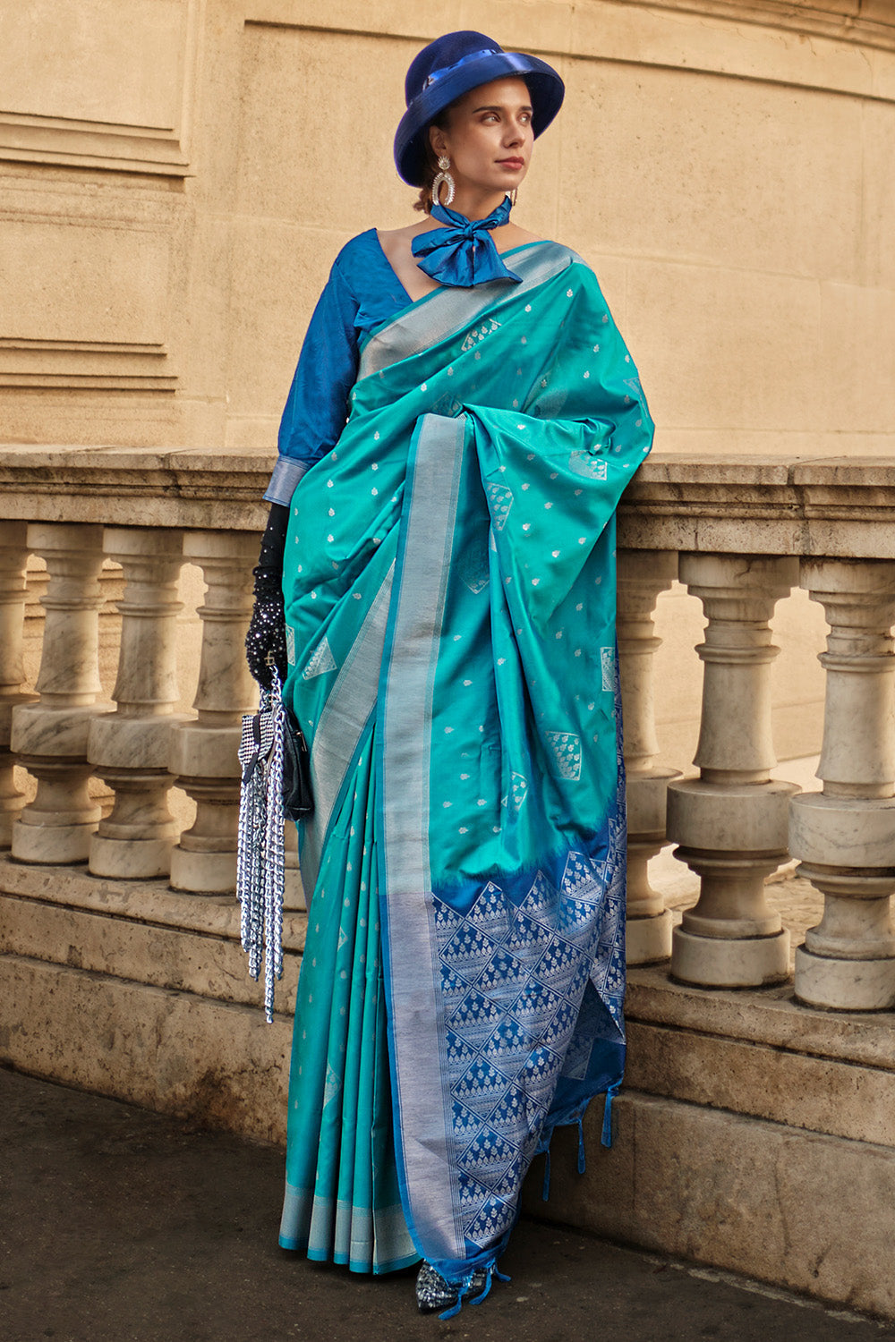 Ocean Blue Soft Silk Saree With Blouse Piece